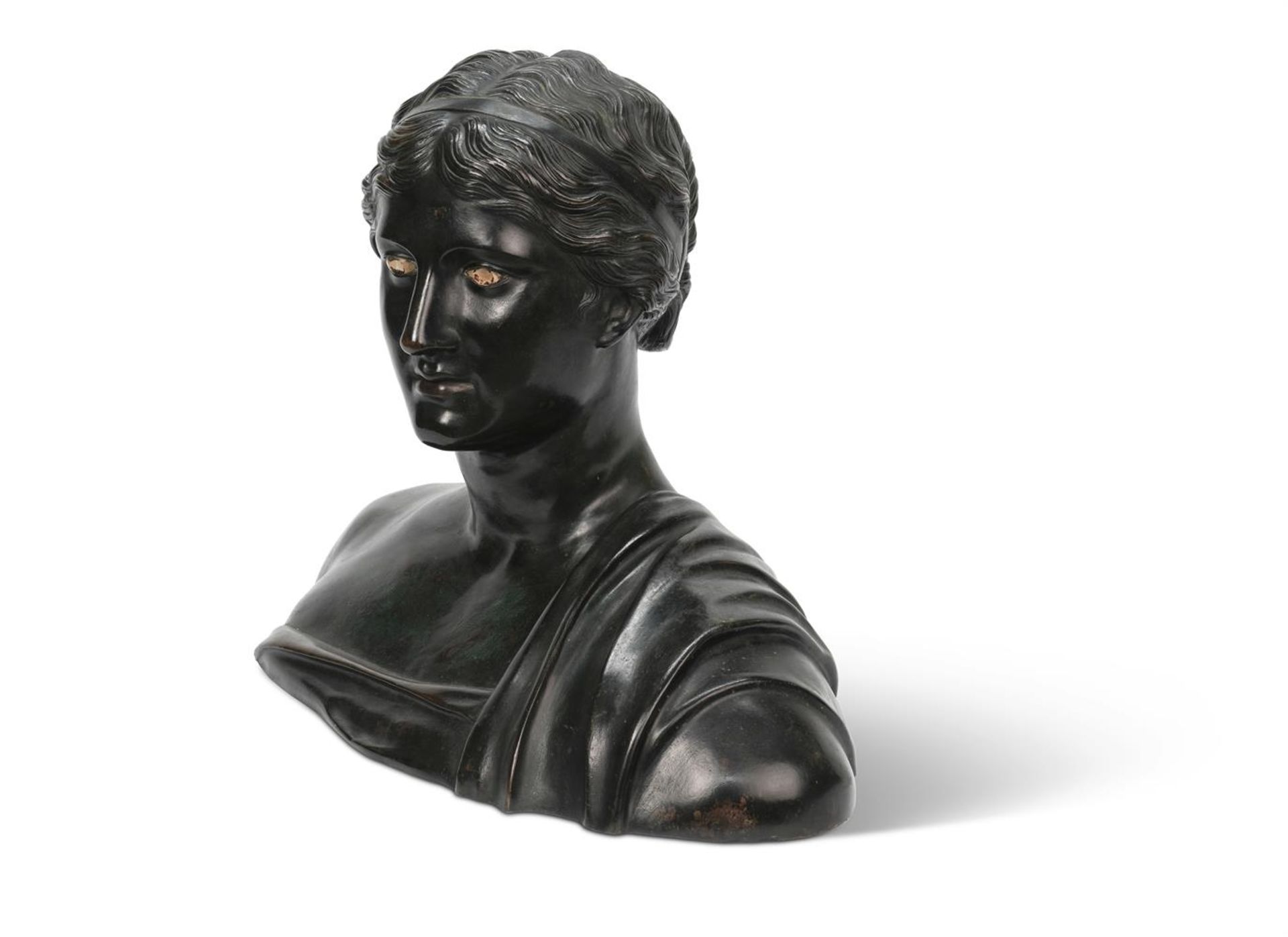 AFTER THE ANTIQUE, A BRONZE BUST OF SAPPHO ATTRIBUTED TO THE CHIURAZZI FOUNDRY - Bild 2 aus 2