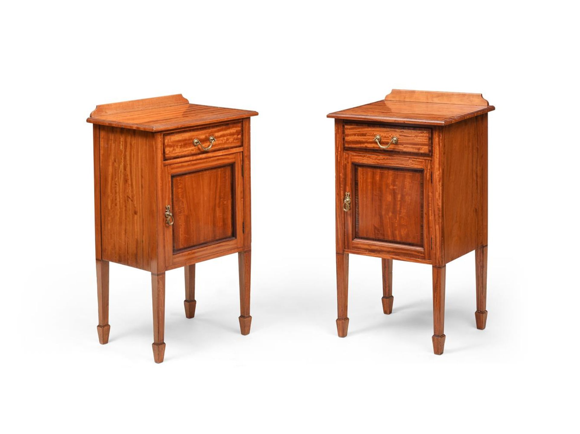 Y A PAIR OF VICTORIAN SATINWOOD AND KINGWOOD BANDED BEDSIDE CUPBOARDS, LATE 19TH CENTURY