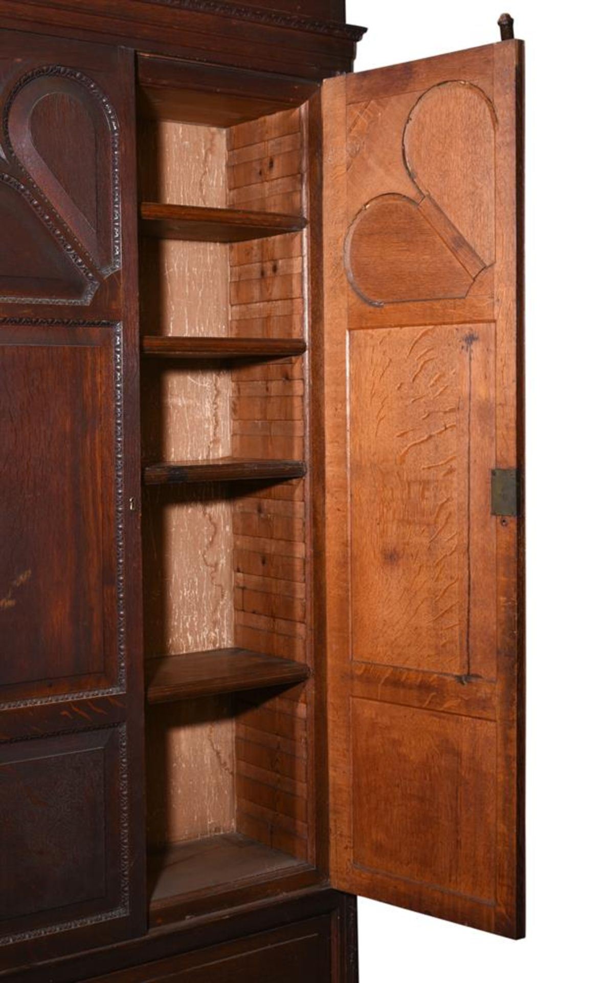 A RARE GEORGE II CARVED OAK BREAKFRONT BOOKCASE, CIRCA 1740 - Image 7 of 8