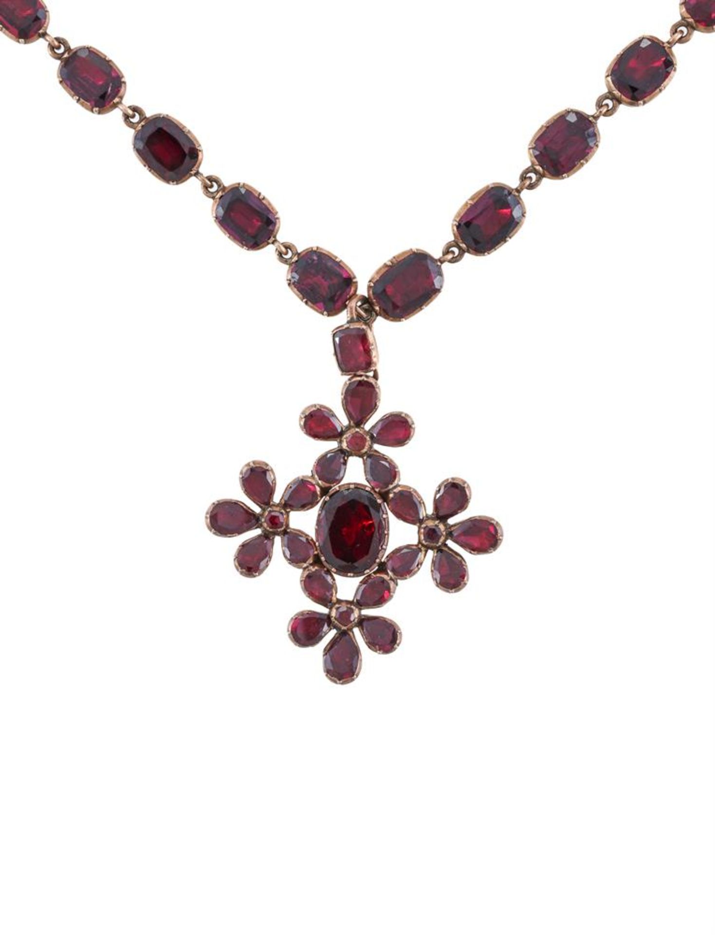 A REGENCY GARNET AND GOLD RIVIERE NECKLACE WITH DROP PENDANT, CIRCA 1820 - Image 2 of 4