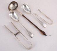 A COLLECTION OF SILVER FLATWARE