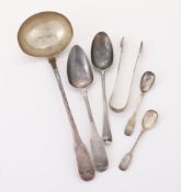 A COLLECTION OF SILVER FLATWARE