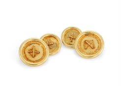 A PAIR OF 18CT GOLD CUFFLINKS, LONDON 1996