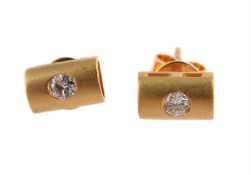 A PAIR OF DIAMOND EARRINGS