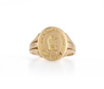 AN 18CT GOLD SIGNET RING