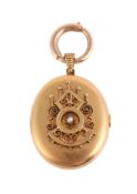 A VICTORIAN GOLD LOCKET