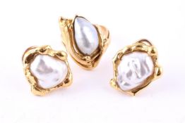 SIMONNE MUYLAERT-HOFMAN, A BAROQUE CULTURED PEARL RING AND A PAIR OF MIKIMOTO BAROQUE CULTURED PEARL