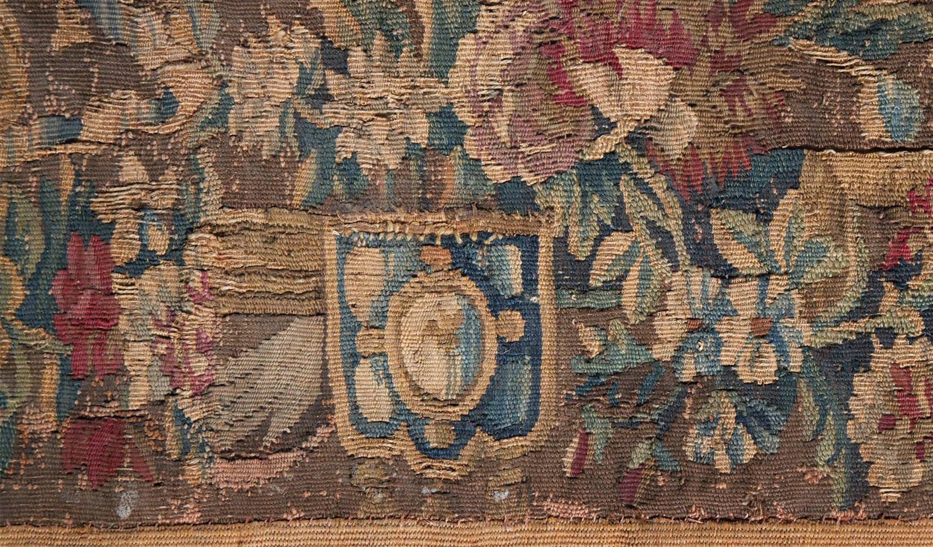 A FRENCH VERDURE TAPESTRY, EARLY 18TH CENTURY - Image 5 of 5