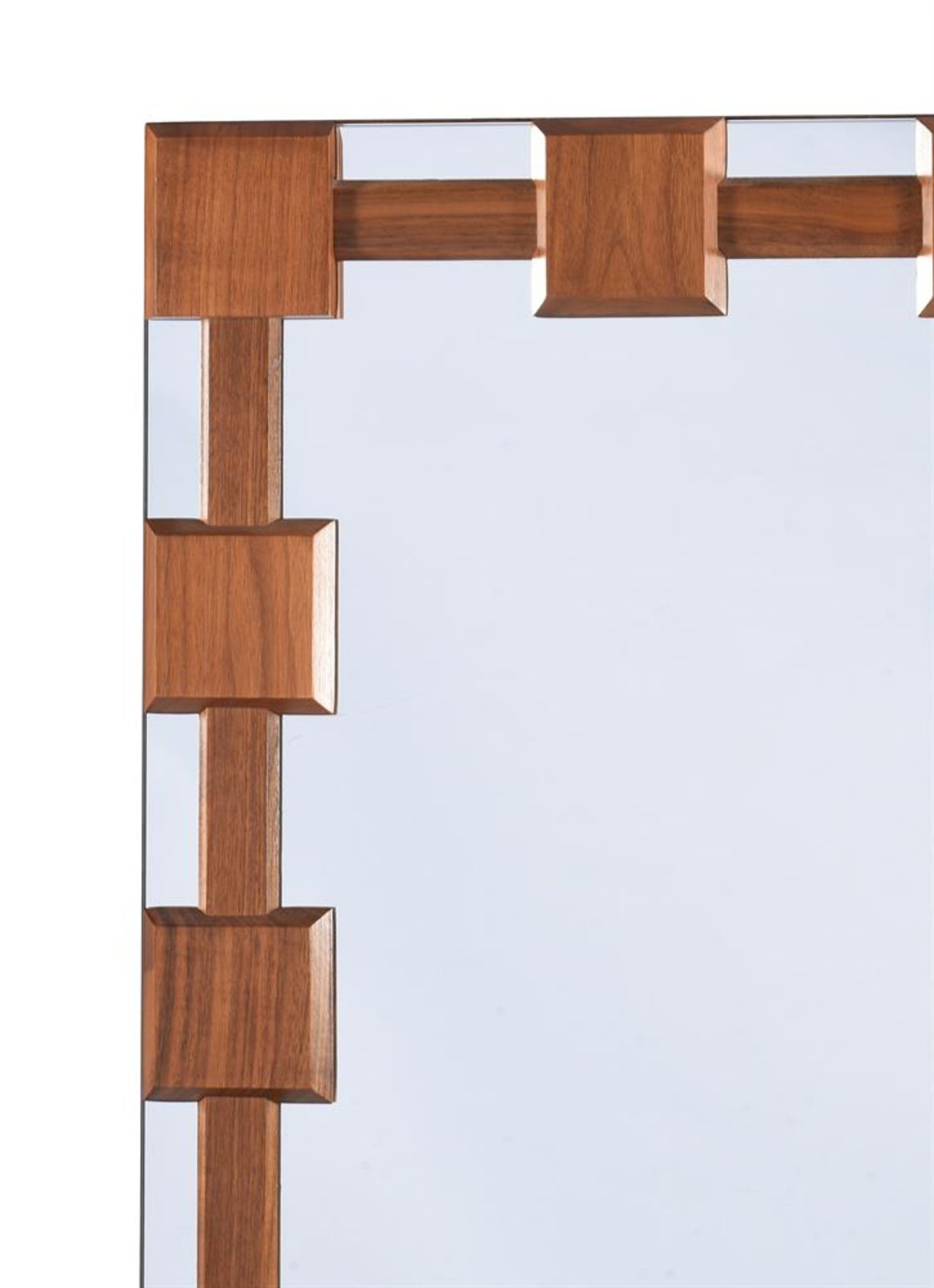 A PAIR OF TEAK MIRRORS, MODERN - Bild 3 aus 4