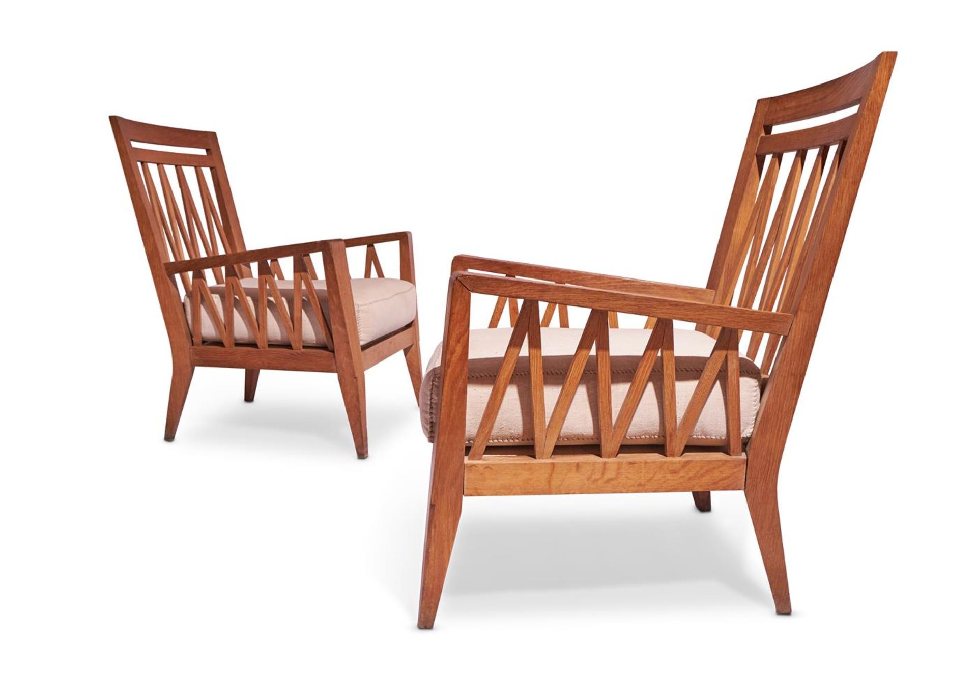 A PAIR OF OAK ARMCHAIRS ATTRIBUTED TO RENE GABRIEL (1890-1950), FRENCH - Bild 4 aus 4