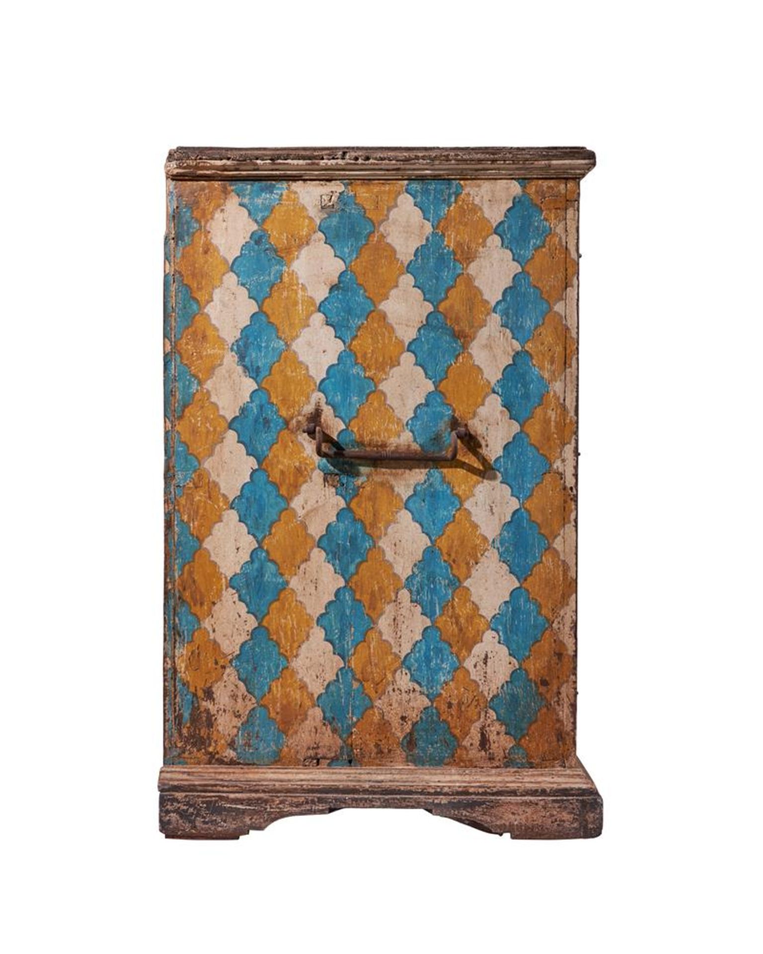 AN ITALIAN PAINTED SIDE CABINET, PROBABLY TUSCAN, 18TH CENTURY - Image 5 of 17