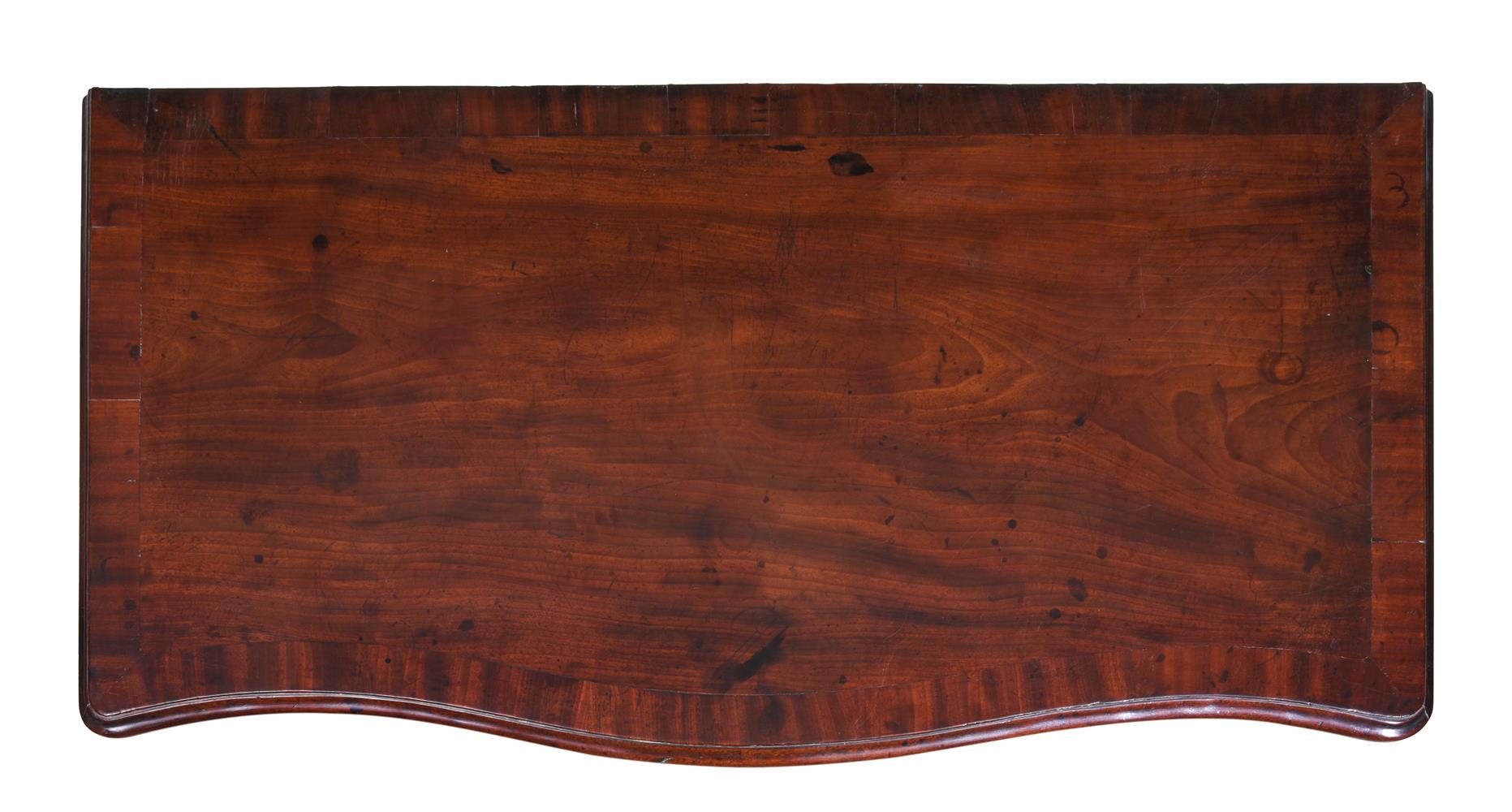 A GEORGE III 'FIDDLEBACK' MAHOGANY SERPENTINE FRONTED COMMODE, CIRCA 1770 - Image 2 of 5