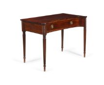 Y A REGENCY MAHOGANY INVERTED BOWFRONT SIDE TABLE, CIRCA 1815