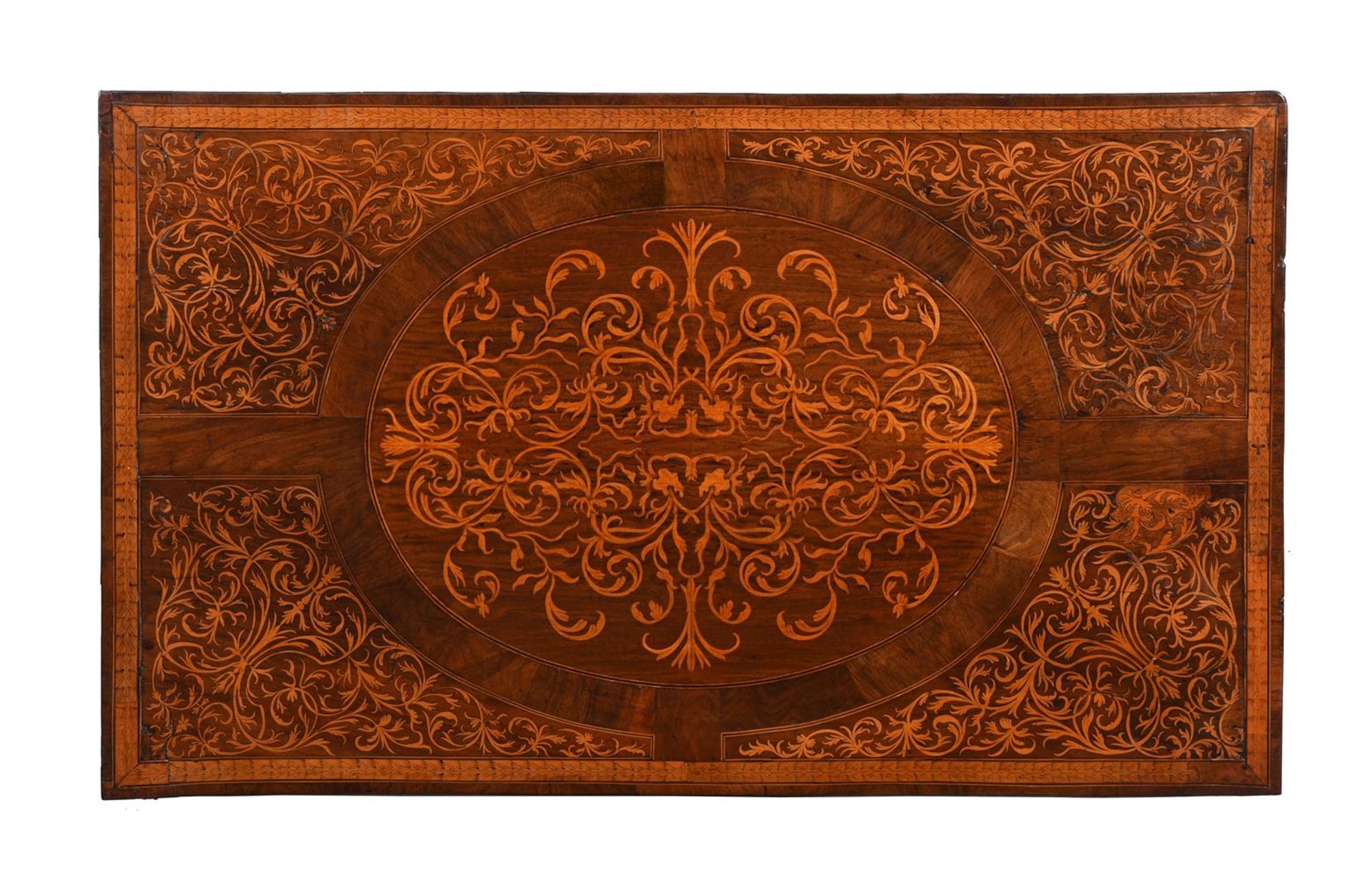 A FINE WILLIAM & MARY WALNUT AND SEAWEED MARQUETRY CHEST OF DRAWERS, CIRCA 1690 - Image 3 of 9