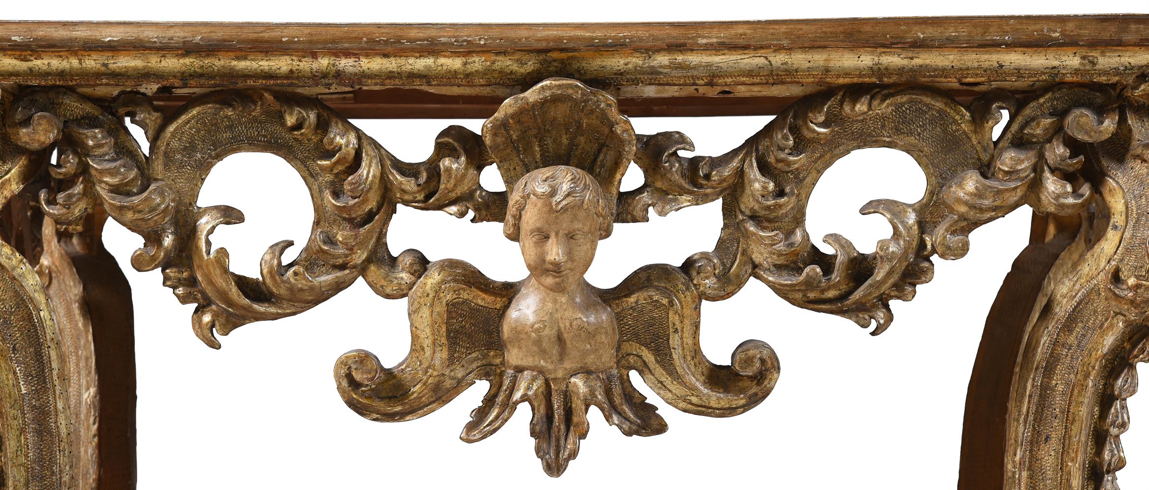 A CARVED GILTWOOD AND LUMACHELLA MARBLE CONSOLE TABLE, ITALIAN, FIRST HALF 18TH CENTURY - Image 4 of 6