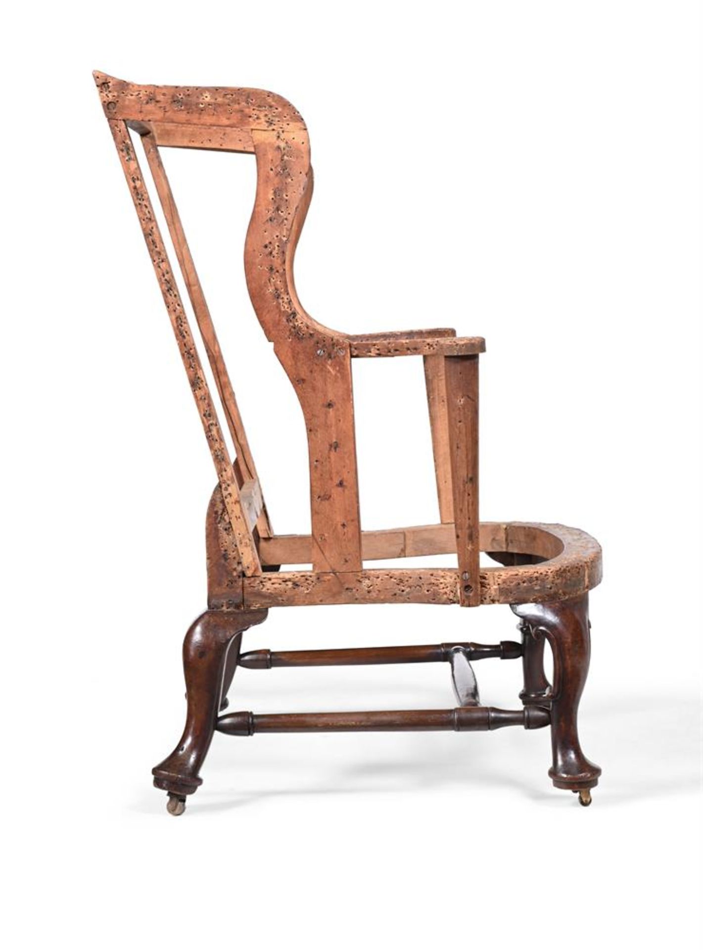 A GEORGE II MAHOGANY WING ARMCHAIR, MID 18TH CENTURY - Image 2 of 5