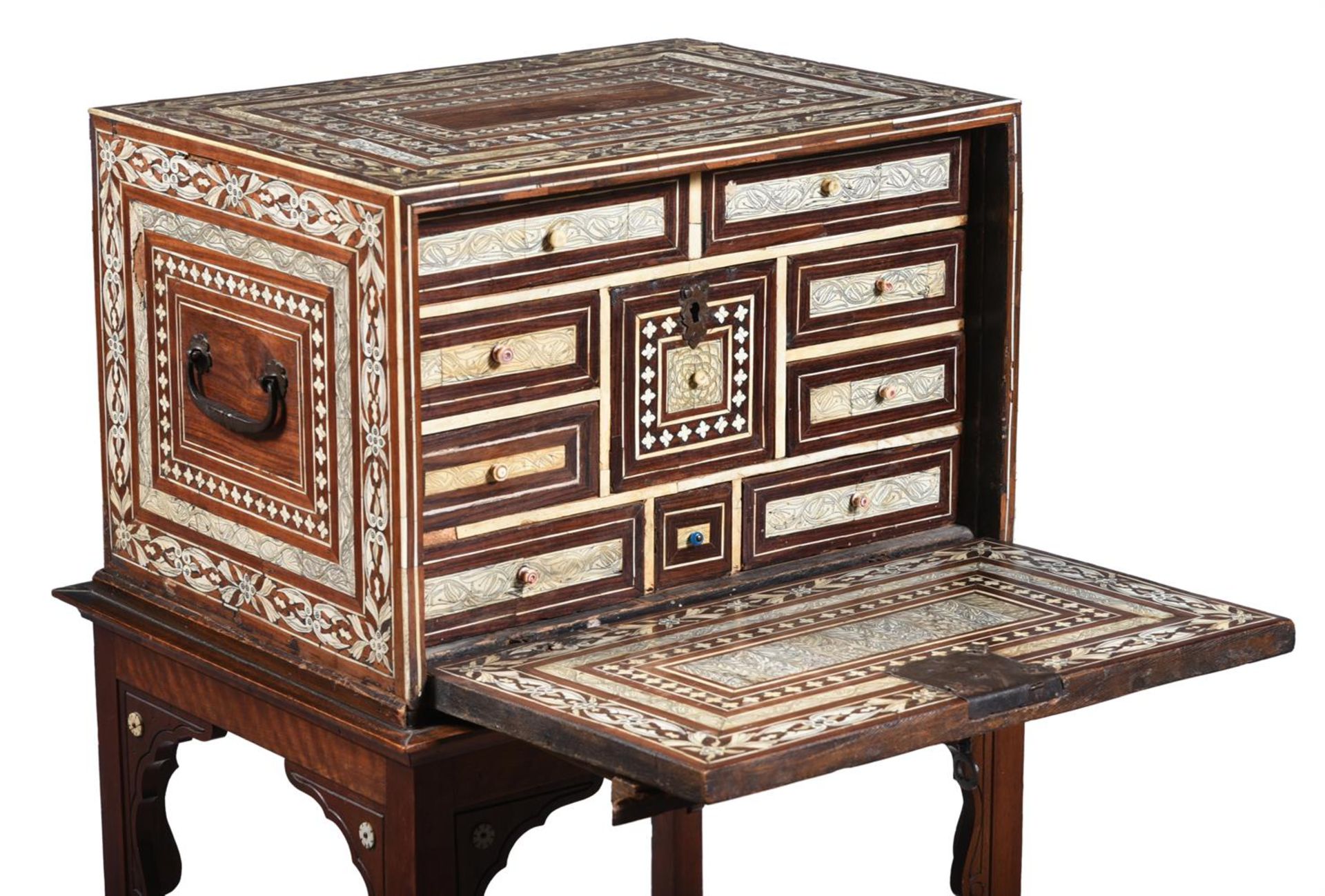 Y AN INDO-PORTUGUESE ROSEWOOD AND IVORY INLAID CABINET ON STAND, THE CABINET 17TH CENTURY - Bild 3 aus 3