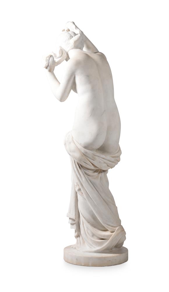 AN ITALIAN WHITE MARBLE FIGURE OF APHRODITE (VENUS) ANADYOMENE, LATE 19TH OR EARLY 20TH CENTURY - Image 4 of 5