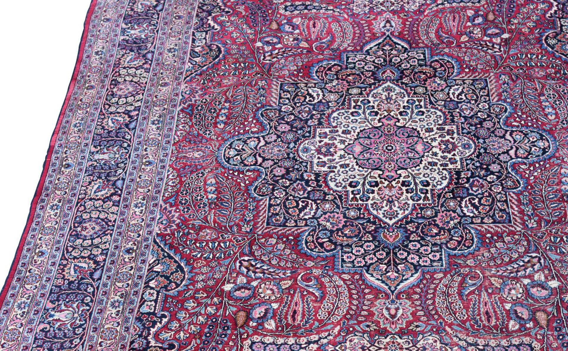 A MESHED CARPET, approximately 507 x 307cm - Image 3 of 3