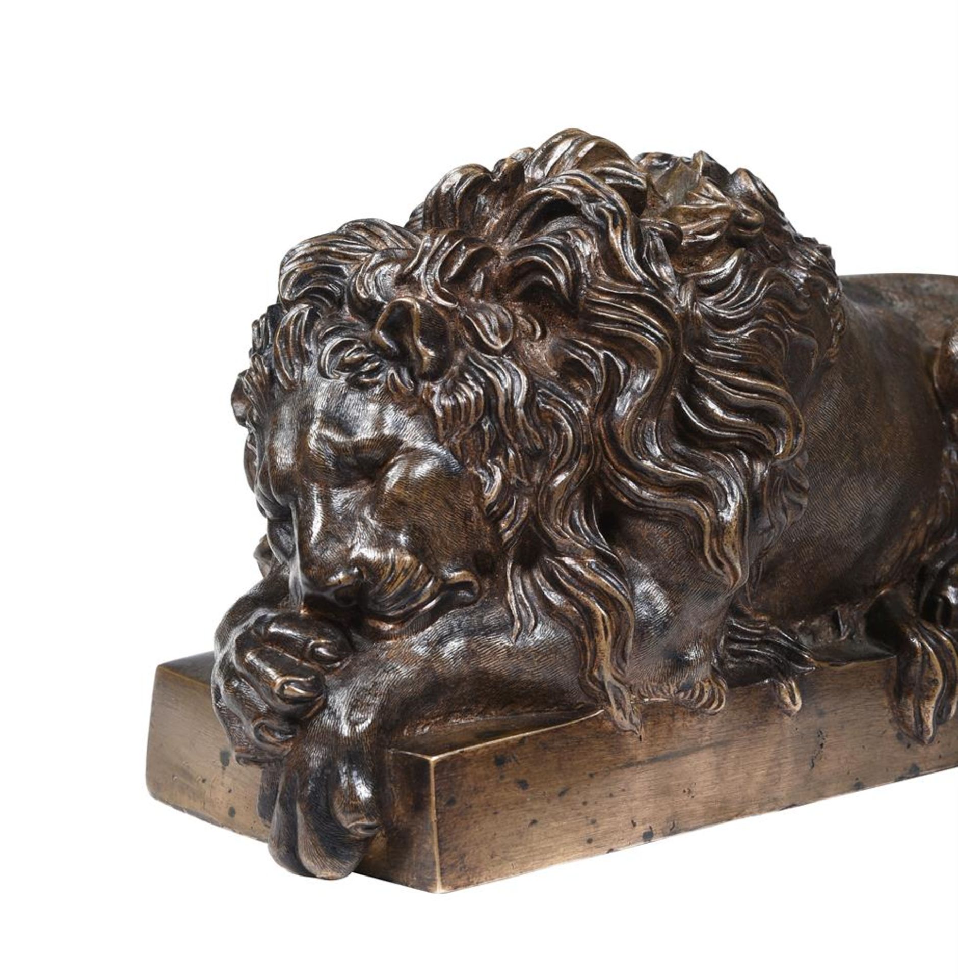 AFTER CANOVA, AN ITALIAN BRONZE LION, 19TH CENTURY - Image 2 of 3
