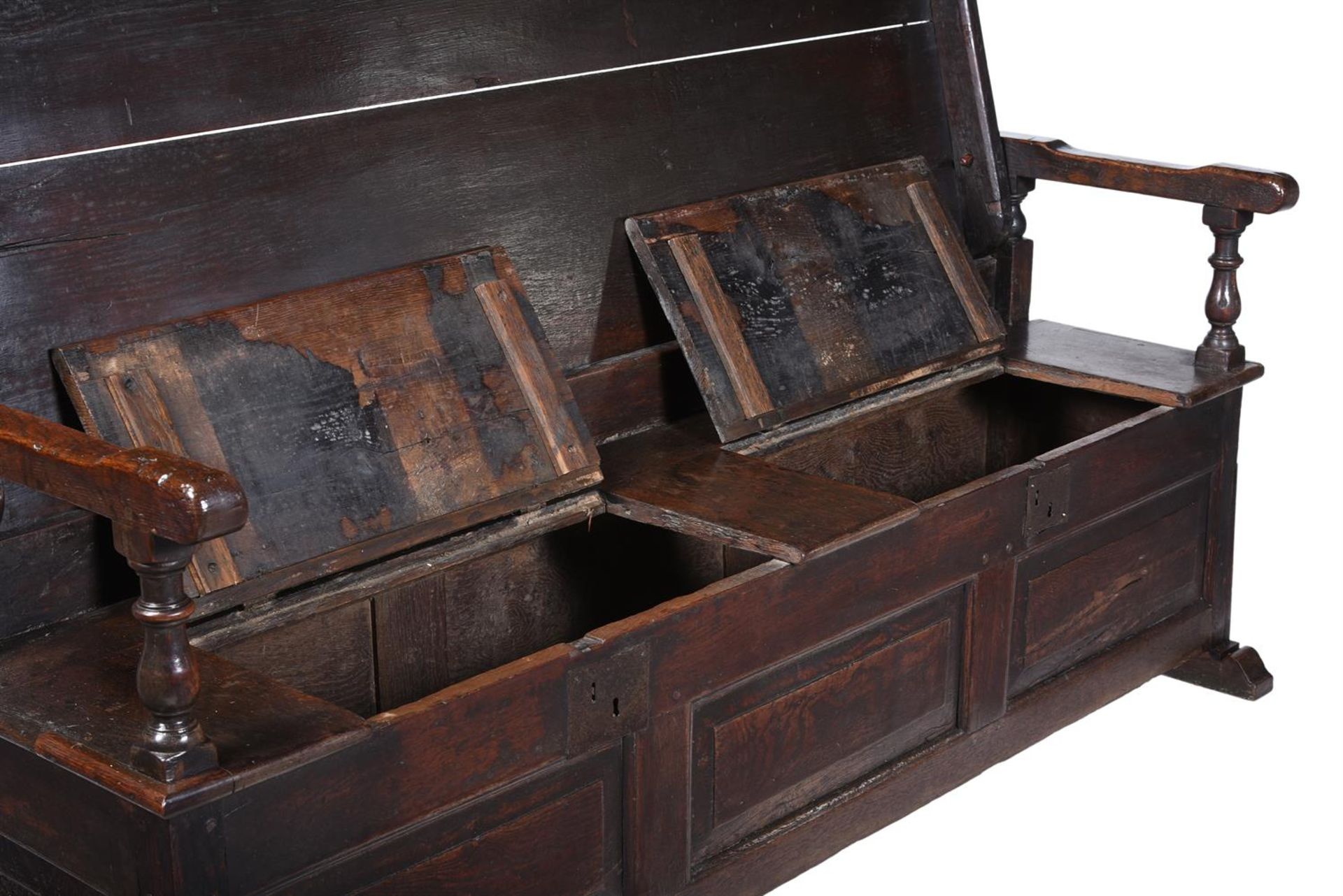 A CARVED OAK METAMORPHIC TABLE SETTLE, LATE 17TH OR EARLY 18TH CENTURY - Image 3 of 3