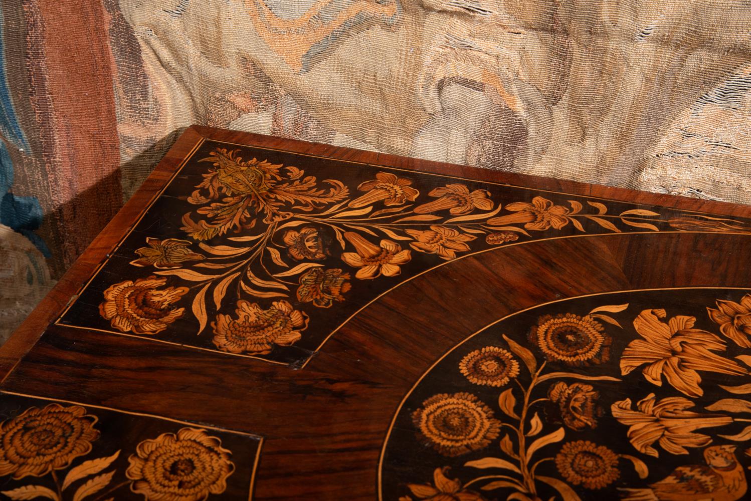 A WILLIAM & MARY WALNUT AND MARQUETRY CHEST OF DRAWERS, CIRCA 1690 - Image 5 of 6