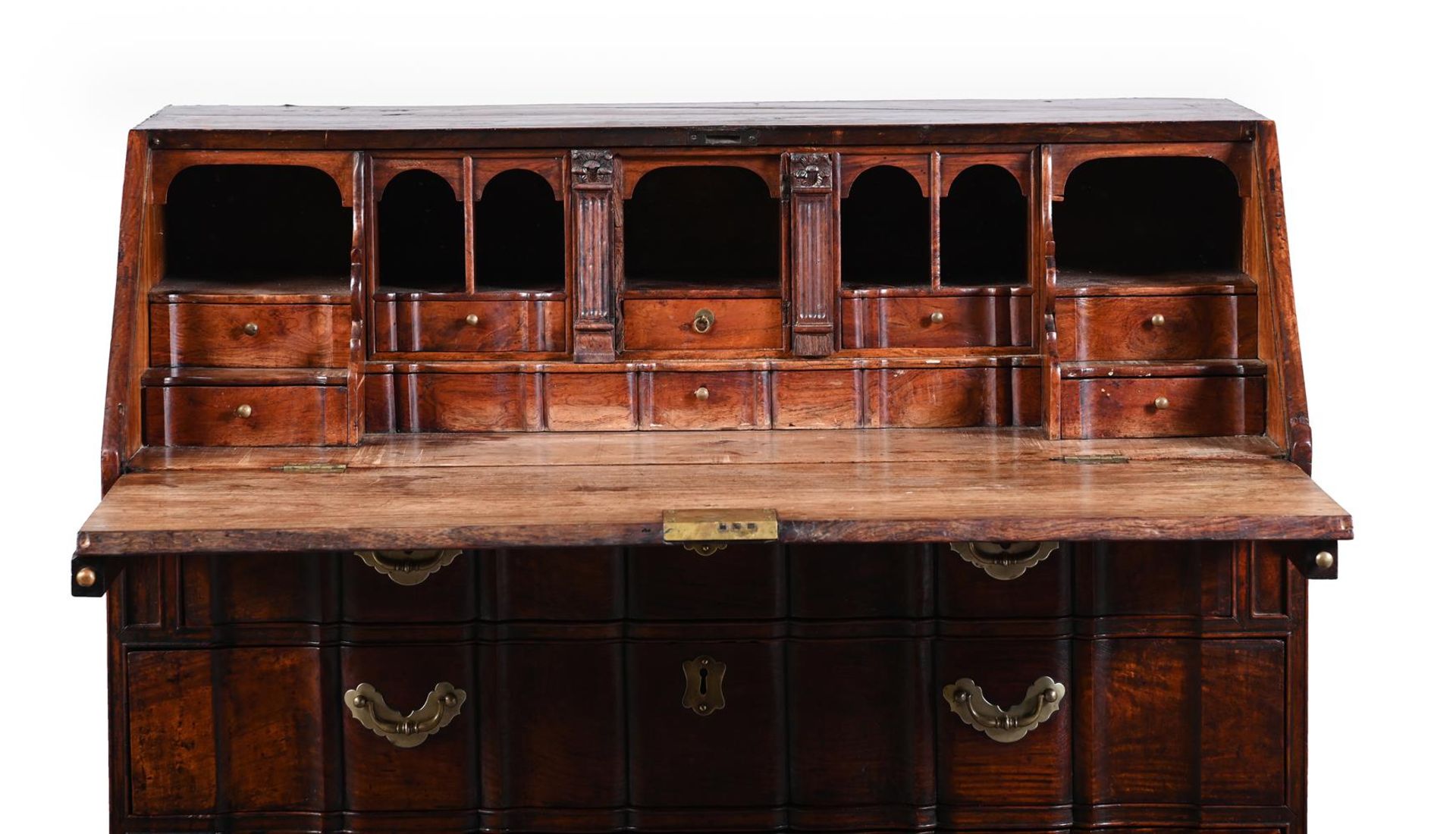 Y A CHINESE EXPORT PADOUK BUREAU, MID 18TH CENTURY - Image 3 of 4