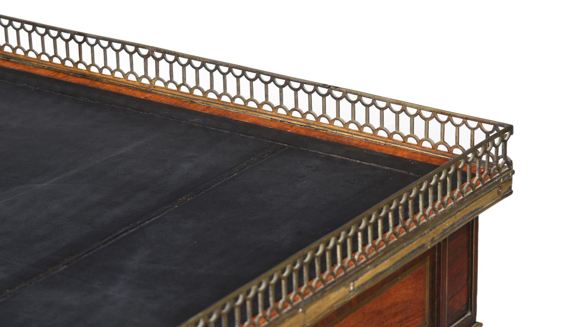 Y A REGENCY ROSEWOOD, MAHOGANY AND BRASS MOUNTED WRITING TABLE, ATTRIBUTED TO JOHN MCLEAN - Image 3 of 5