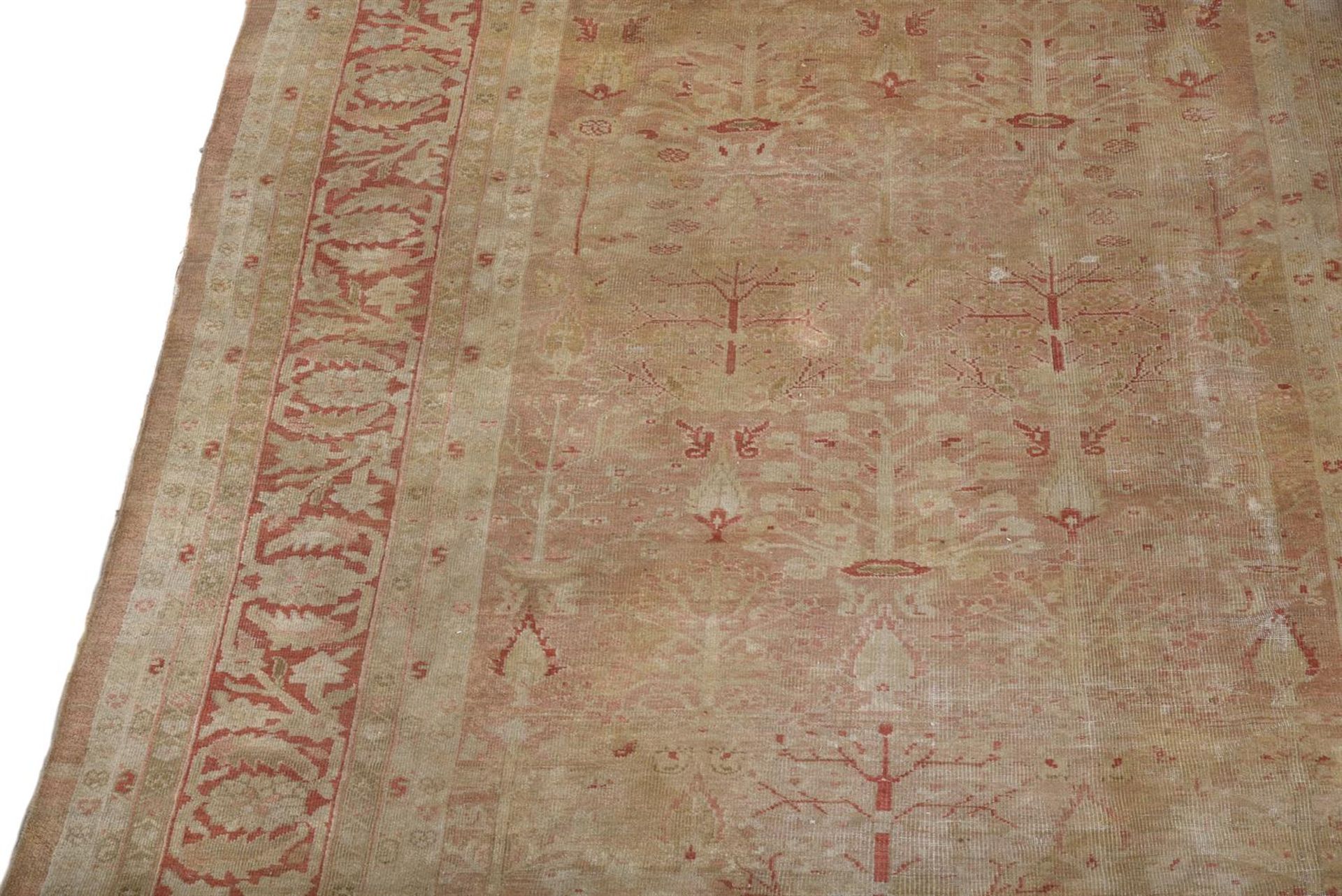 A LARGE TURKISH CARPET, approximately 552 x 285cm - Bild 2 aus 3