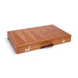 Y A WALNUT AND PARQUETRY BACKGAMMON SET BY LINLEY