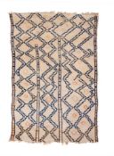 A 1930'S TUFTED RUG