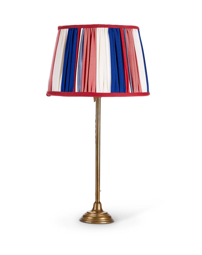 A BRASS TABLE LAMP, MODERN