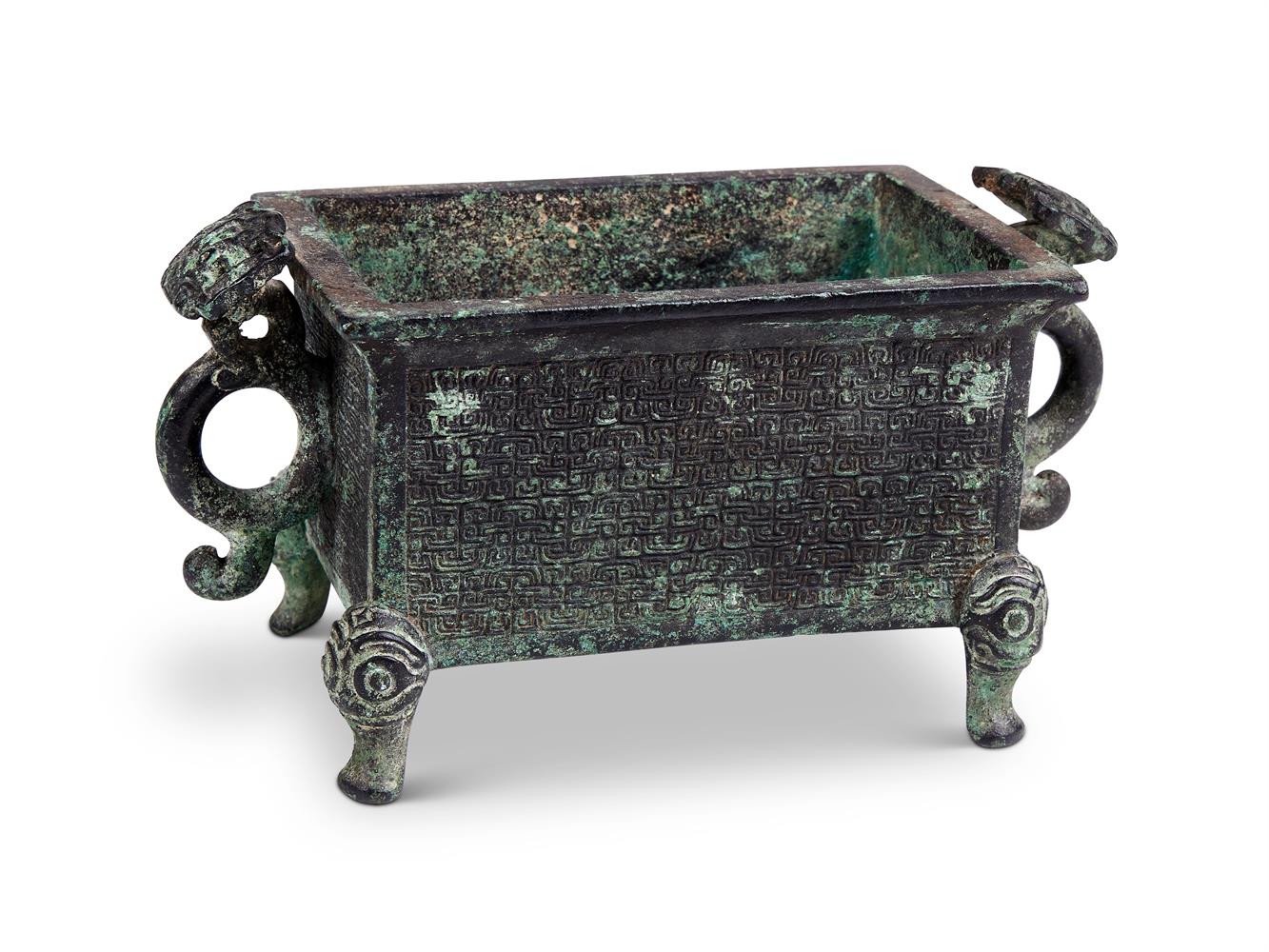 A CHINESE ARCHAISTIC BRONZE RECTANGULAR CENSER, LATE QING DYNASTY