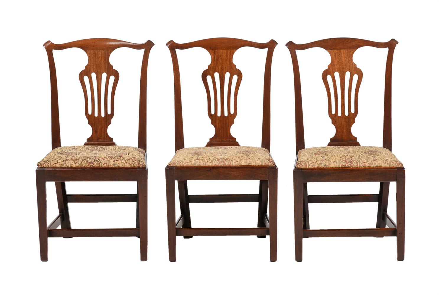 A SET OF SIX GEORGE III MAHOGANY DINING CHAIRS, CIRCA 1780 - Image 2 of 3
