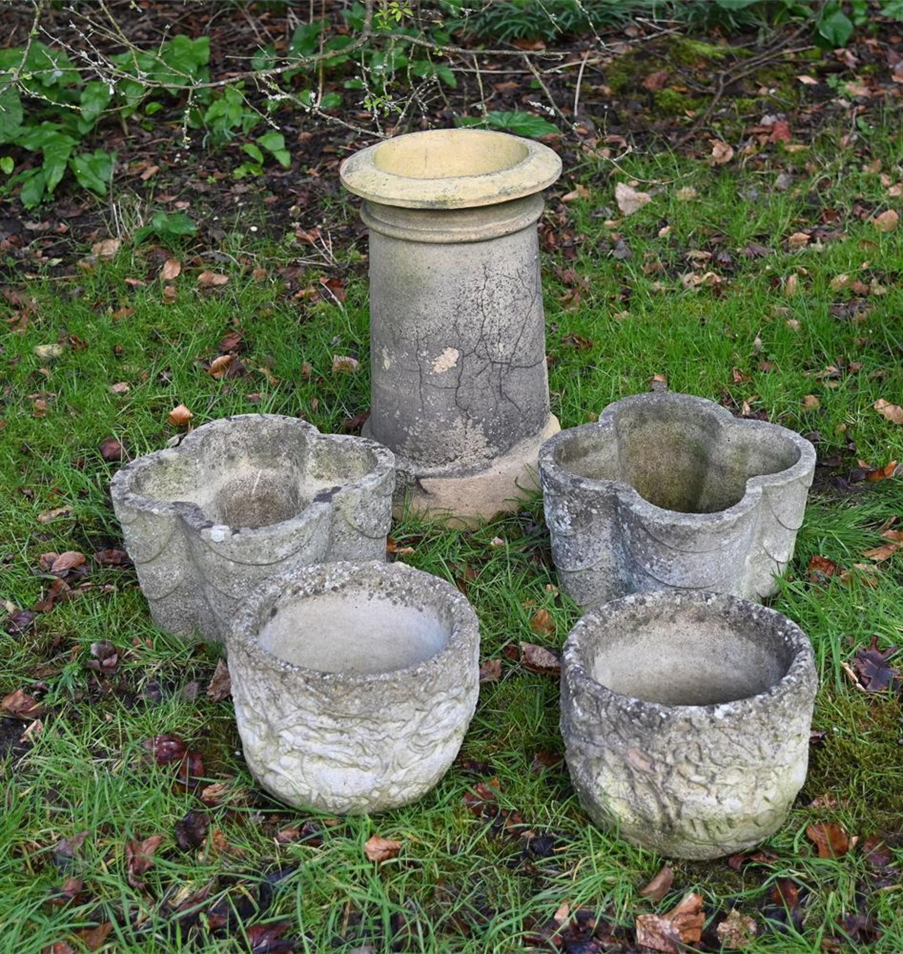 A GROUP OF VARIOUS GARDEN PLANTERS