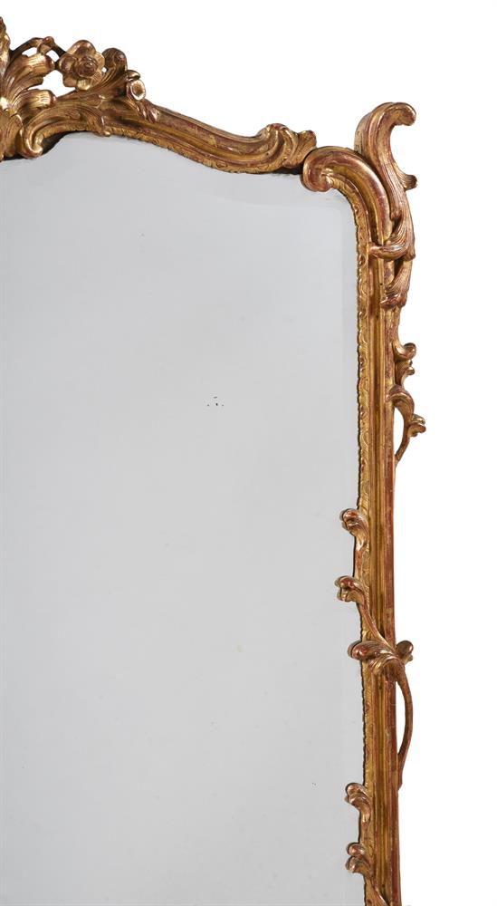 A FRENCH GILTWOOD WALL MIRROR IN LOUIS XVI STYLE - Image 2 of 4