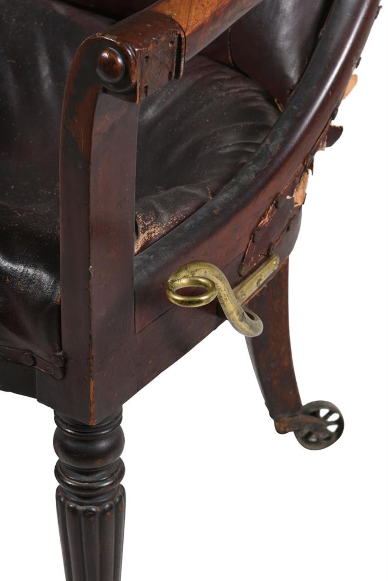 A GEORGE IV MAHOGANY AND LEATHER UPHOLSTERED LIBRARY ARMCHAIR, CIRCA 1830 - Bild 2 aus 2