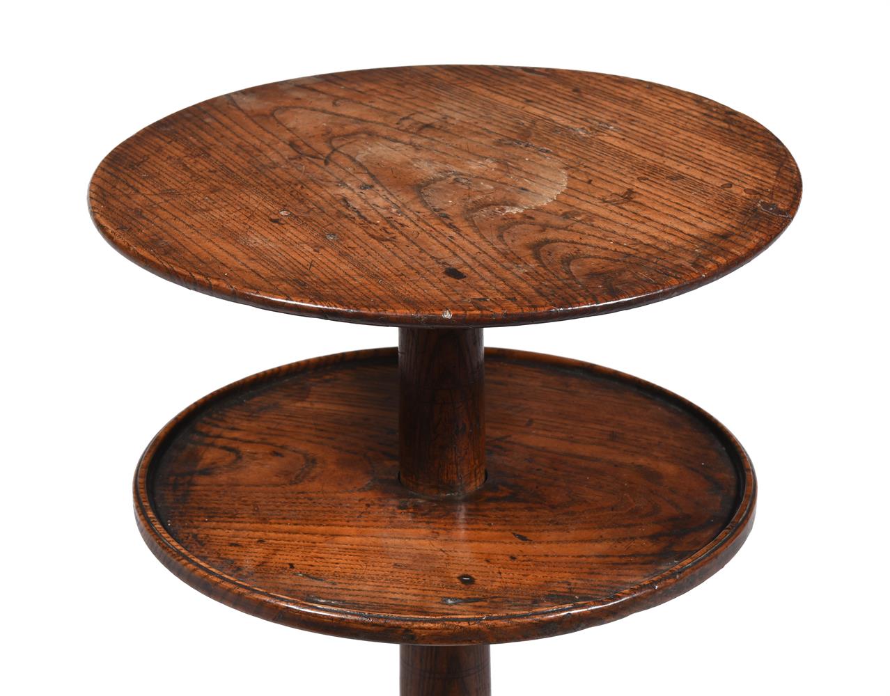 AN EARLY GEORGE III UNUSUAL OAK TWO TIER DUMB WAITER TABLE - Image 2 of 2