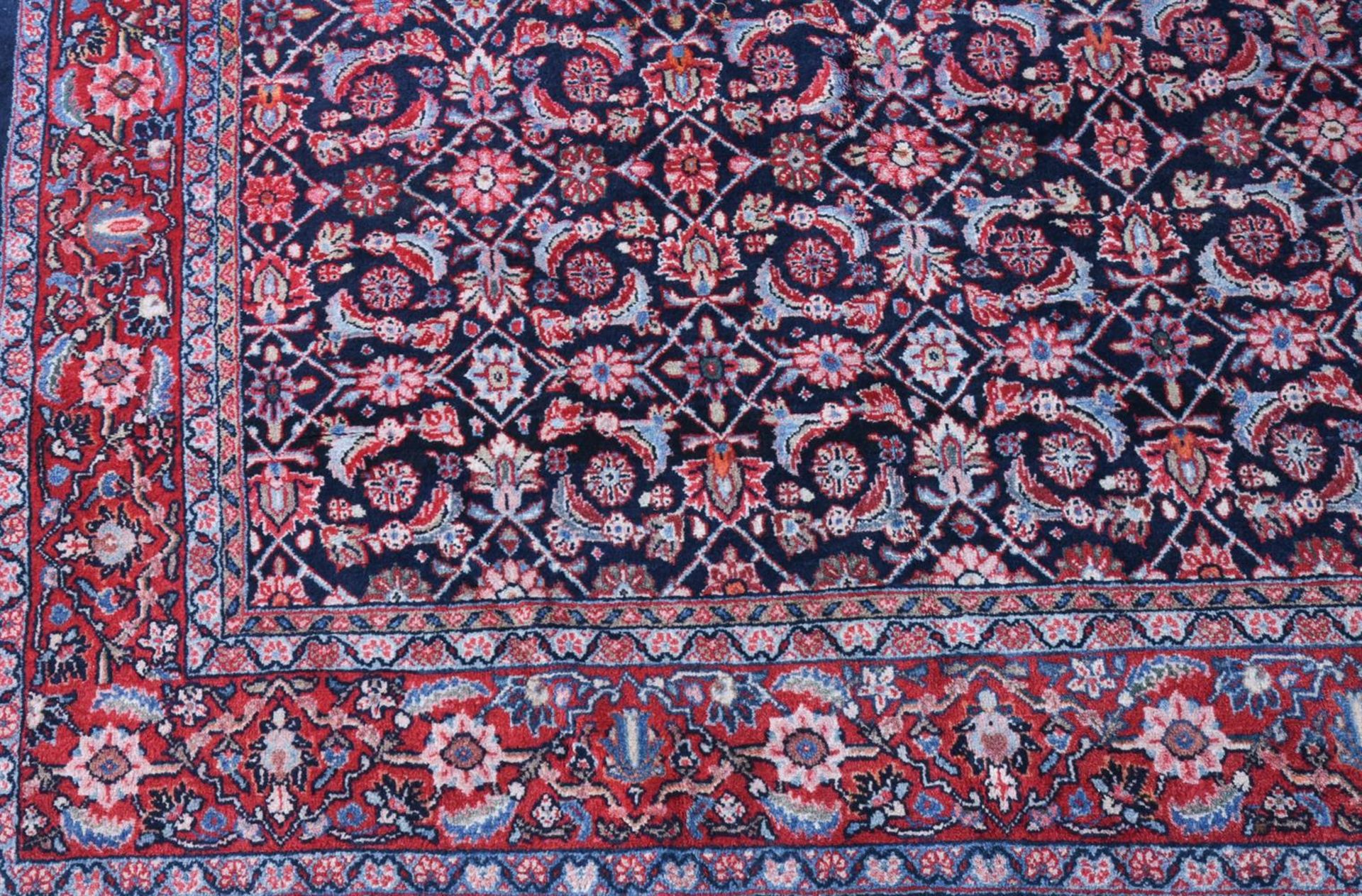 A PERSIAN WOOL CARPET IN HERATI STYLE - Image 2 of 2