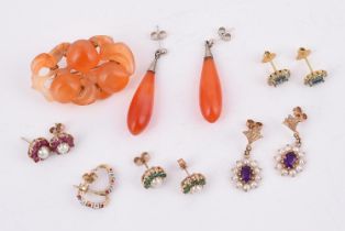 A COLLECTION OF EARRINGS