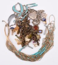 A COLLECTION OF VARIOUS JEWELLERY AND COSTUME JEWELLERY