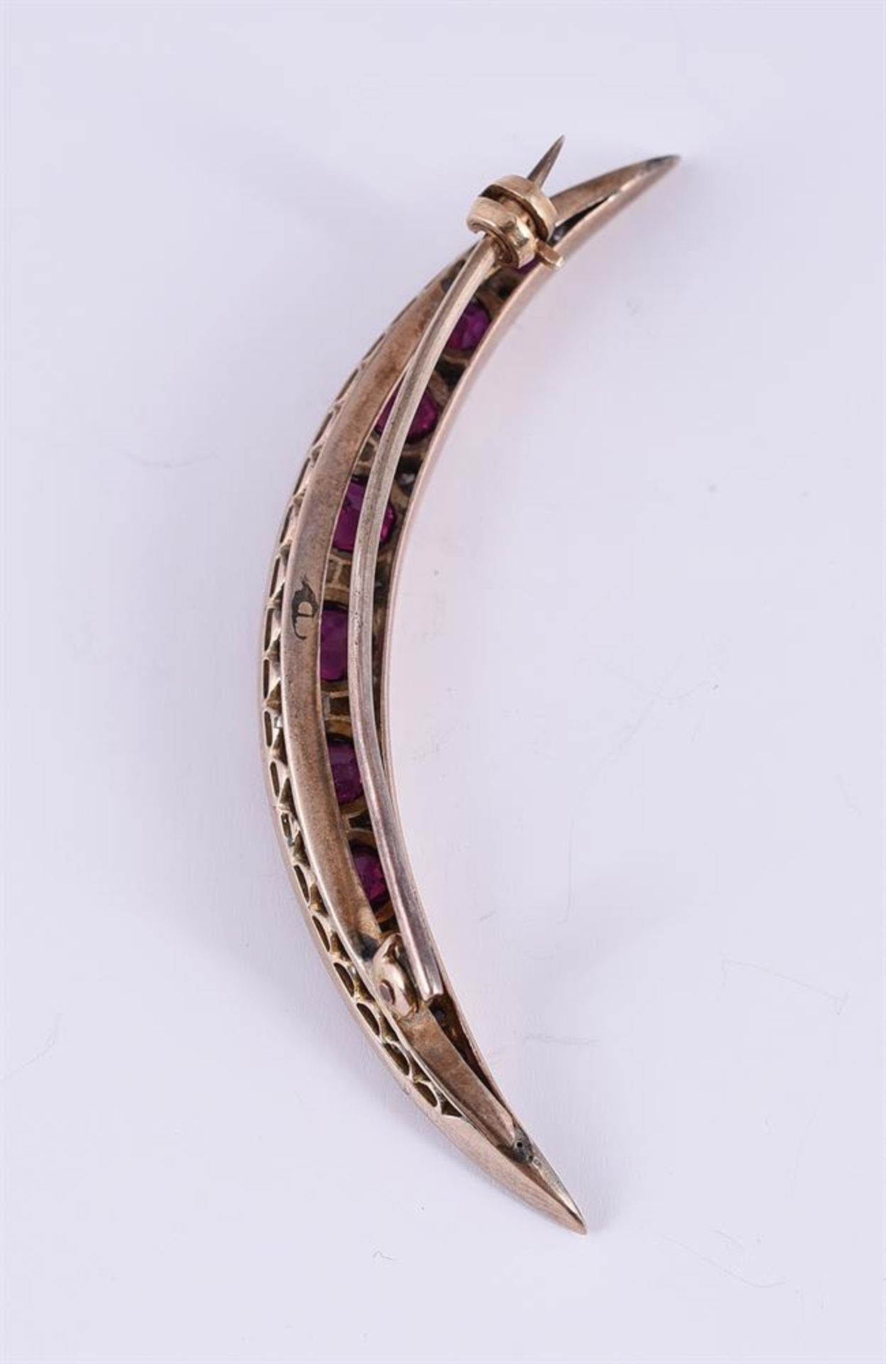 A LATE VICTORIAN DIAMOND AND RUBY CRESCENT BROOCH, CIRCA 1900 - Image 2 of 2