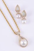 A CULTURED PEARL PENDANT NECKLACE AND EARRINGS