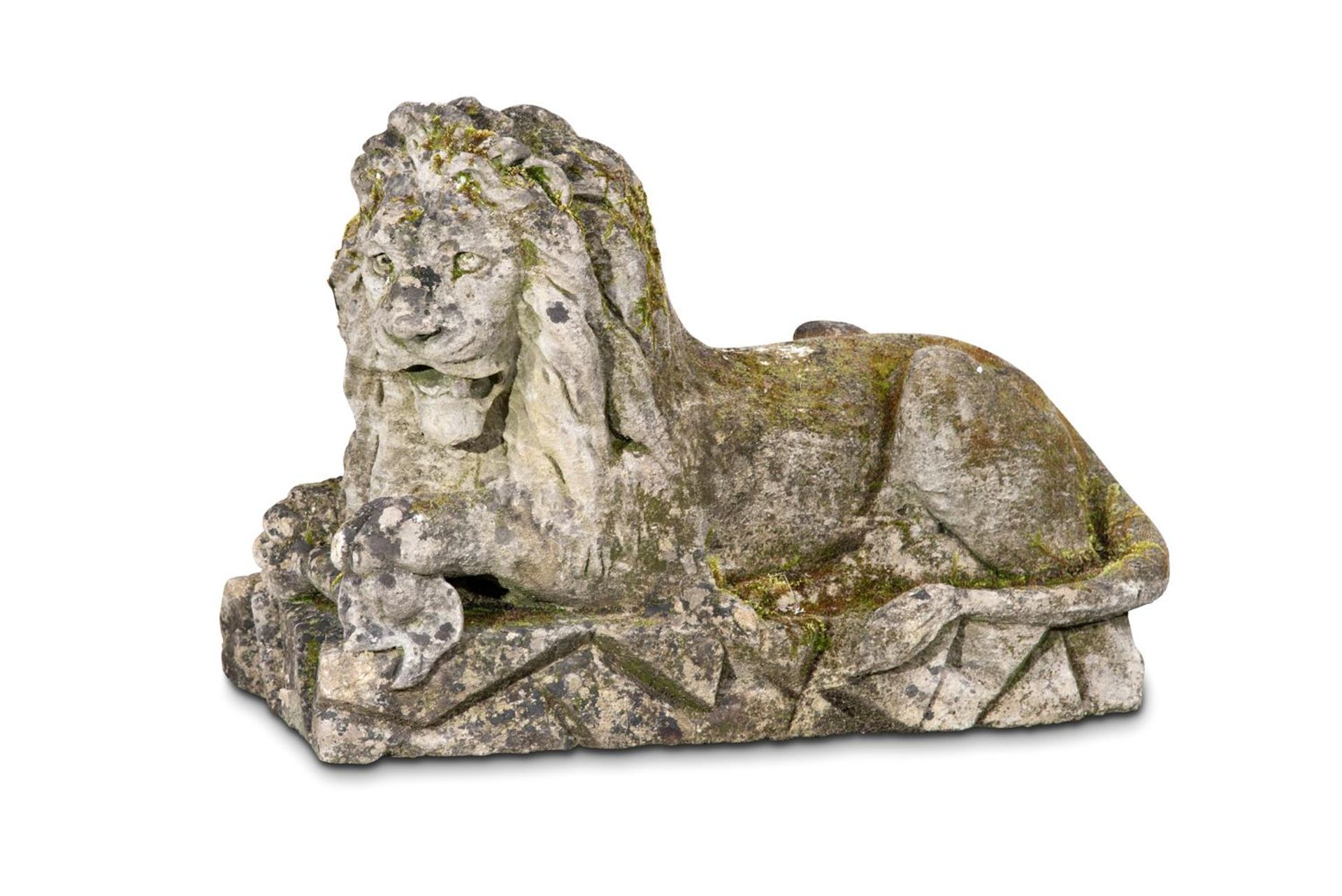 A LARGE AND IMPRESSIVE PAIR OF CARVED BATH STONE RECUMBENT LIONS, EARLY 19TH CENTURY - Image 3 of 5