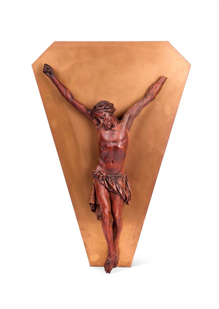 A FLEMISH CARVED WOOD FIGURE OF CHRIST, LATE 18TH CENTURY