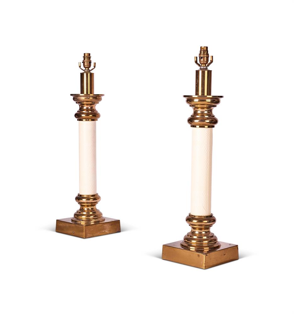 A PAIR OF FAUX SNAKESKIN AND BRASS COLUMNAR TABLE LAMPS BY THE REMBRANDT LIGHT COMPANY, CIRCA 1960