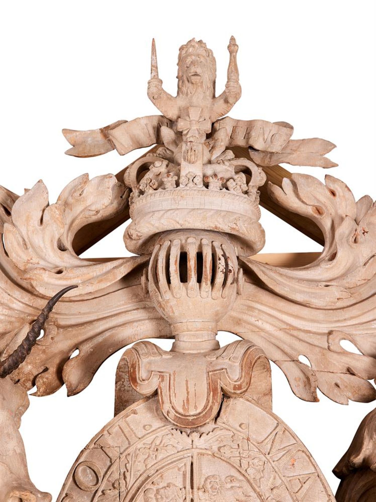 A RARE AND IMPRESSIVE REGENCY CARVED AND PAINTED WOOD SCOTTISH ROYAL COAT OF ARMS BY JOHN STEELL SNR - Image 6 of 10