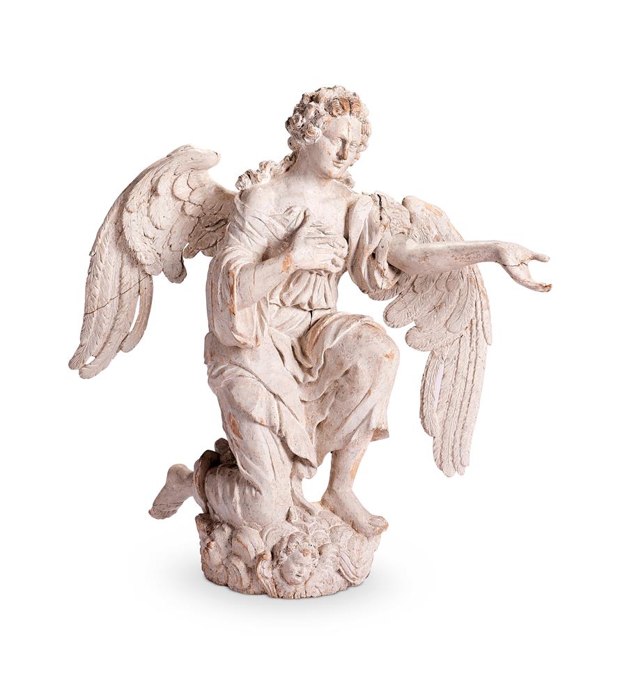 A LARGE PAIR OF CARVED WOOD FIGURES OF ANGELS CONTINENTAL, LATE 17TH/EARLY 18TH CENTURY - Image 3 of 3