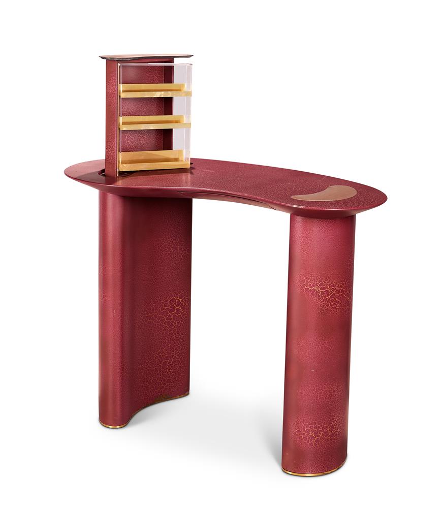 A UNIQUE BURGUNDY 'CRACKLE' LACQUERED DRESSING TABLE BY KEN BOLAN - Image 2 of 3