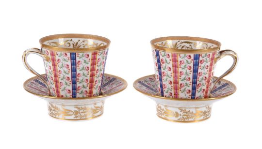 A PAIR OF PARIS PORCELAIN (ANDRE-MARIE LEBOEUF, RUE THIROUX, PORCELAINE DE LA REINE)